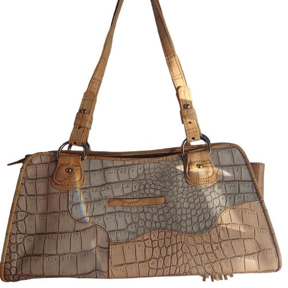 Women's Handbag MC - Picture 2 of 8